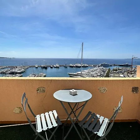 Apartment Grand Palais - Beautiful Floor - Sea Front With Ac